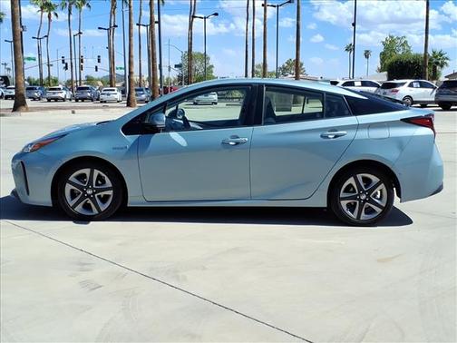 2019 Toyota Prius XLE