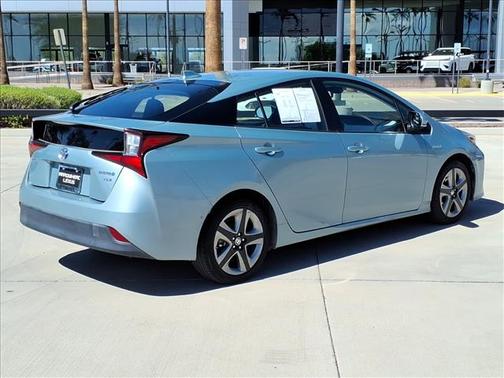 2019 Toyota Prius XLE