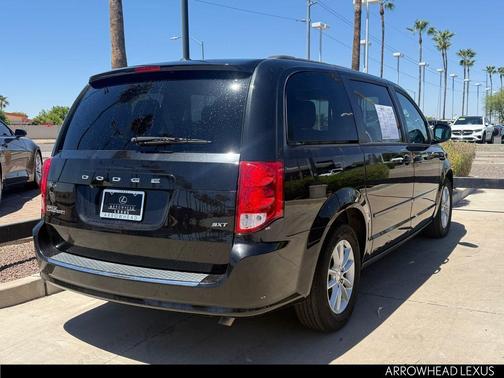 Brilliant Black Crystal Pearlcoat 2015 Dodge Grand Caravan SXT