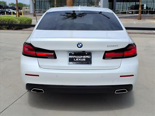 2023 BMW 530 i