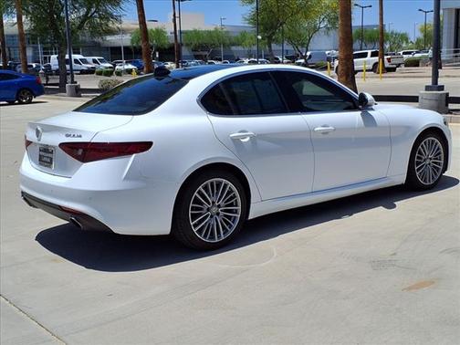 2017 Alfa Romeo Giulia Ti