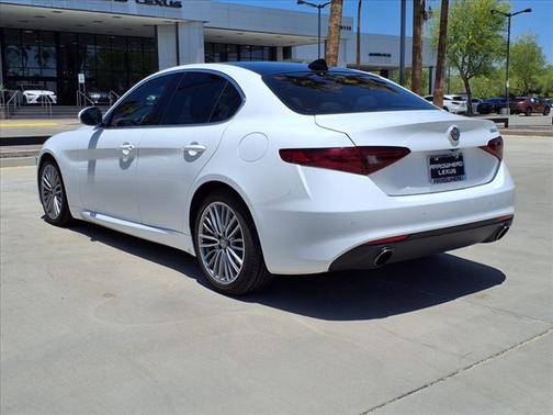 2017 Alfa Romeo Giulia Ti