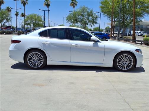 2017 Alfa Romeo Giulia Ti