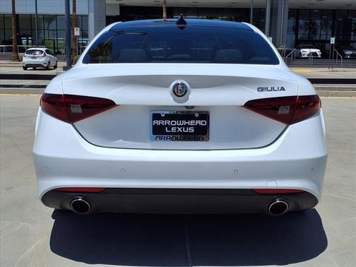 2017 Alfa Romeo Giulia Ti