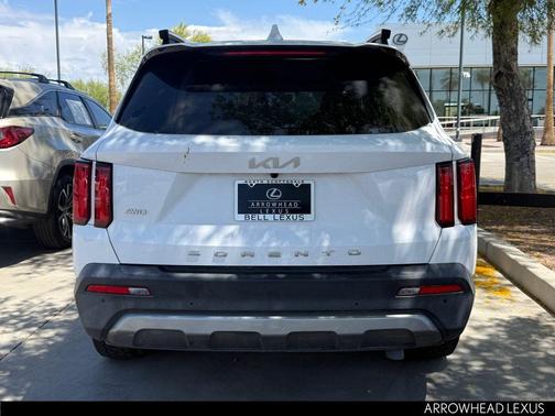 Glacial White Pearl 2022 Kia Sorento SX