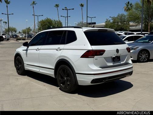 Pure White 2024 Volkswagen Tiguan 2.0T SE R-Line Black