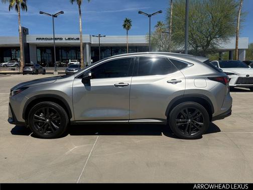 2023 Lexus NX 450h+ Luxury