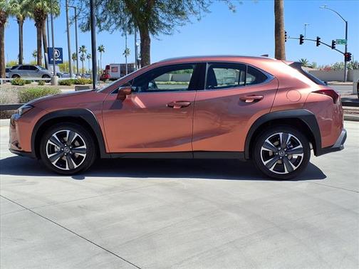 2025 Lexus UX 300h Base