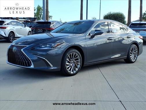 2025 Lexus ES 300h Luxury