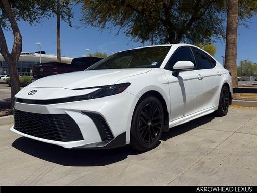 Ice Cap 2025 Toyota Camry SE