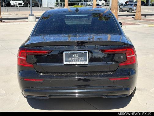 Onyx Black Metallic 2024 Volvo S60 B5 Plus Black Edition