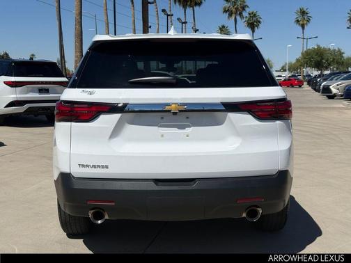 Summit White 2022 Chevrolet Traverse LS