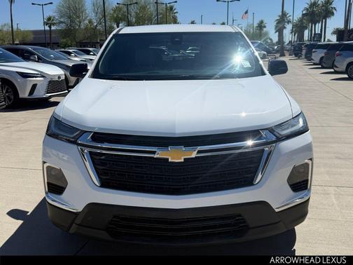 Summit White 2022 Chevrolet Traverse LS