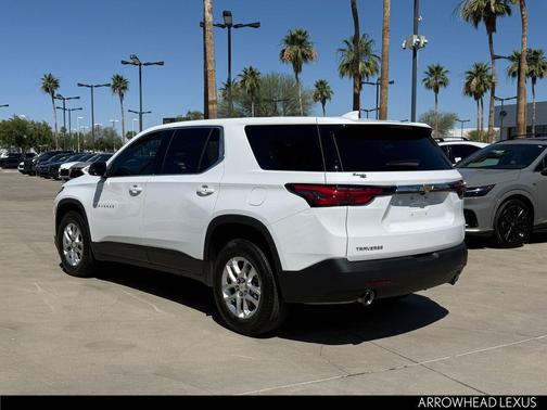 Summit White 2022 Chevrolet Traverse LS