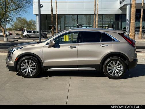 2022 Cadillac XT4 Premium Luxury