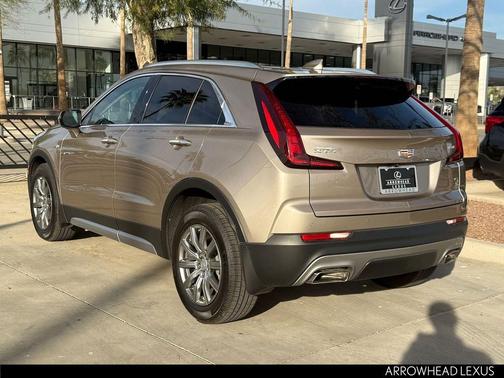 2022 Cadillac XT4 Premium Luxury