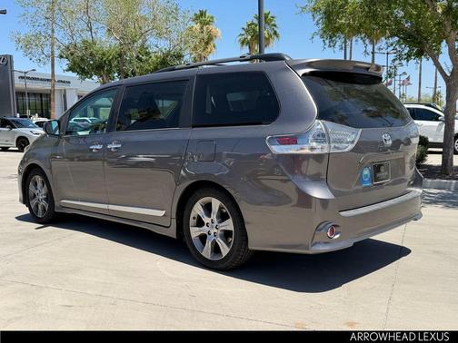 Predawn Gray Mica 2013 Toyota Sienna SE