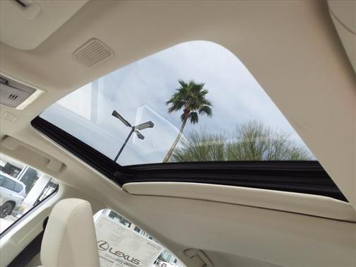 2025 Lexus ES 300h Base