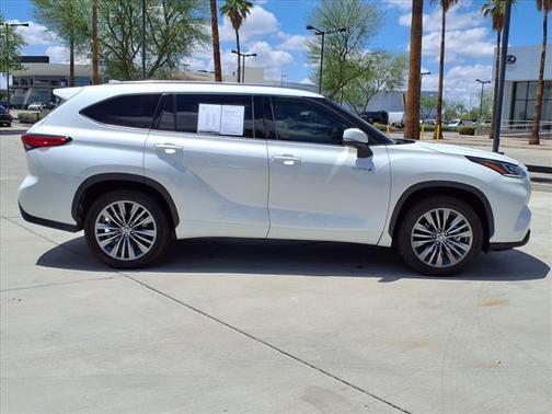 2020 Toyota Highlander Hybrid Platinum
