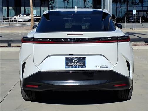 2023 Lexus RZ 450e Luxury