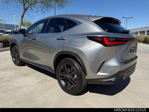 2025 Lexus NX 450h+ Luxury