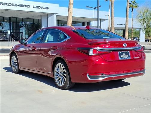 2021 Lexus ES 300h Luxury