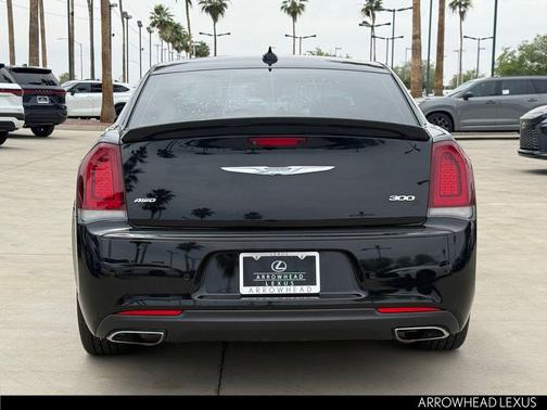 Gloss Black 2017 Chrysler 300 S