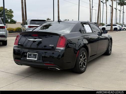 Gloss Black 2017 Chrysler 300 S