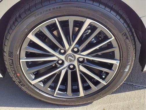 2025 Lexus ES 350 Base