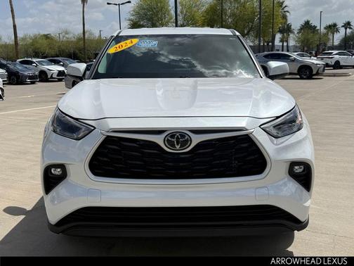 Wind Chill Pearl 2024 Toyota Highlander LE