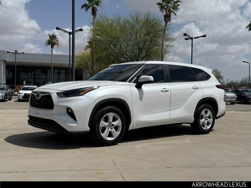 Wind Chill Pearl 2024 Toyota Highlander LE