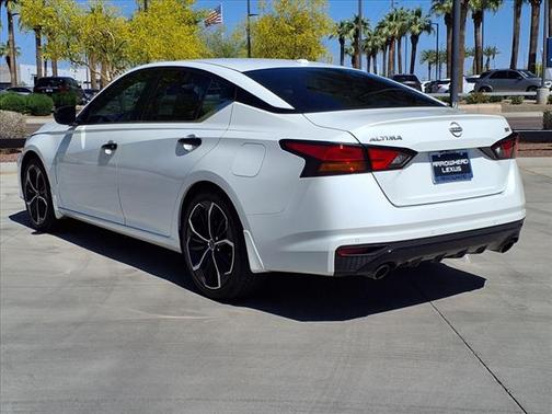 2024 Nissan Altima SR FWD