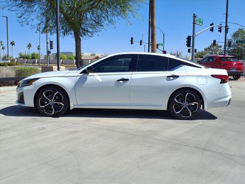 2024 Nissan Altima SR FWD