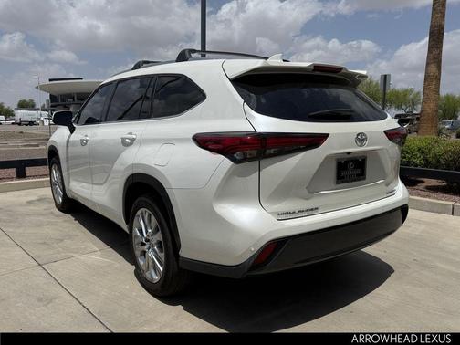 Blizzard Pearl 2020 Toyota Highlander Limited