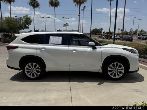 Blizzard Pearl 2020 Toyota Highlander Limited