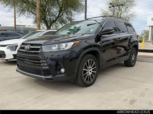 2018 Toyota Highlander SE