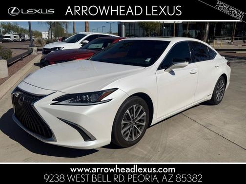 2022 Lexus ES 300h Base
