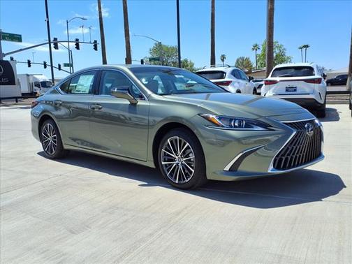 2025 Lexus ES 300h Base