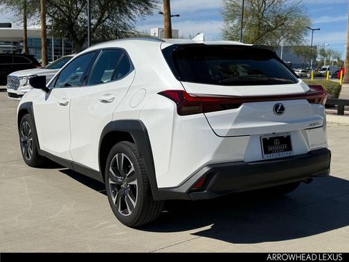 2025 Lexus UX 300h Base
