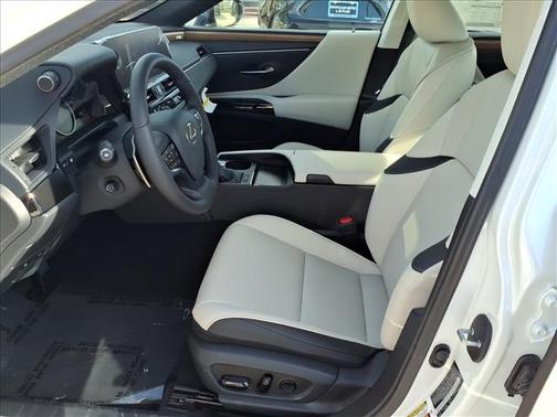 2025 Lexus ES 350 Base