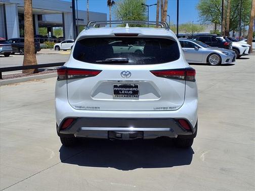 2022 Toyota Highlander Limited