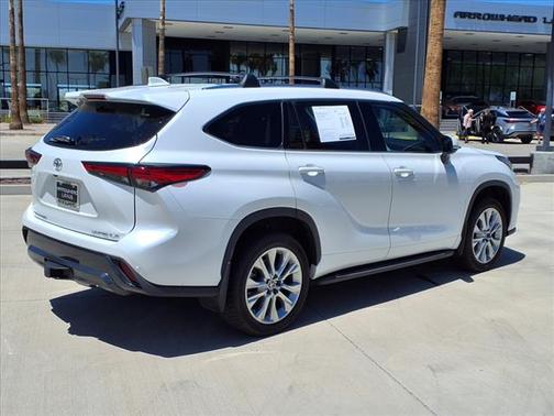 2022 Toyota Highlander Limited