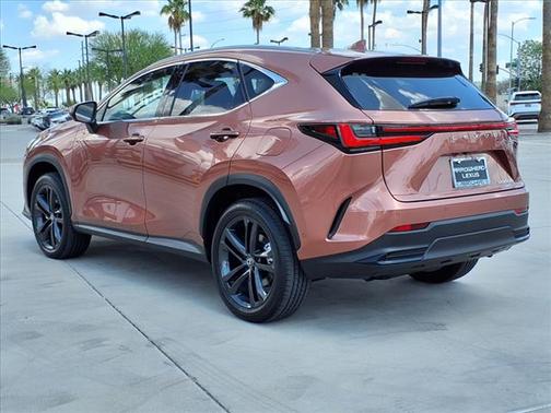 2025 Lexus NX 450h+ Luxury