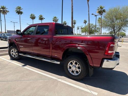 Delmonico Red Pearlcoat 2021 RAM 2500 Laramie Crew Cab 4x4 6'4' Box