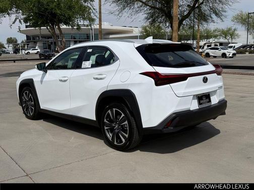 Ultra White/Obsidian 2026 Lexus UX 300h Base
