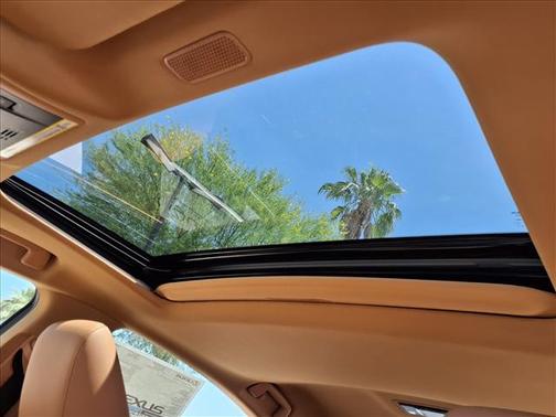 2025 Lexus ES 300h Base