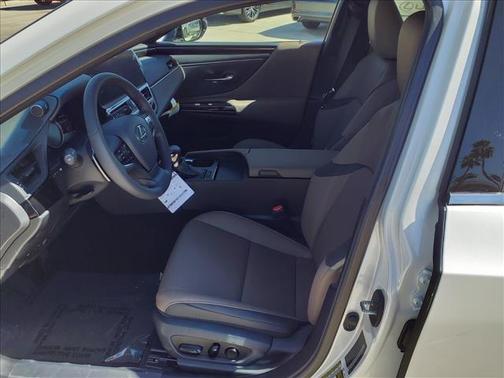 2025 Lexus ES 350 Base