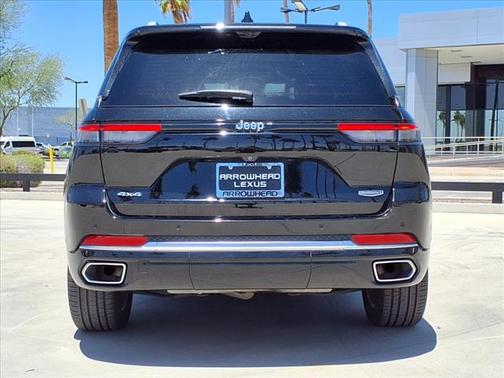 2022 Jeep Grand Cherokee Summit