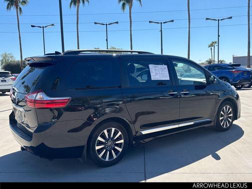 2019 Toyota Sienna Limited Premium