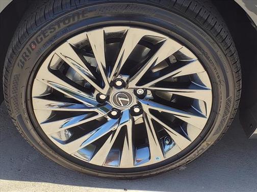 2025 Lexus ES 300h Luxury